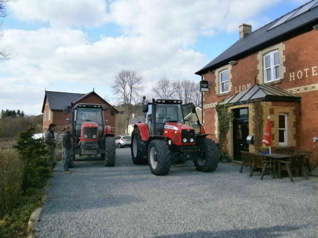 Lion Hotel Llanbister Bagian luar foto